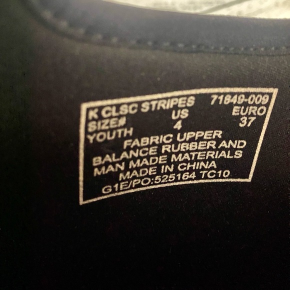 Bogs Girl’s Classic Striped Waterproof Winter Snow Boots - Picture 9 of 11